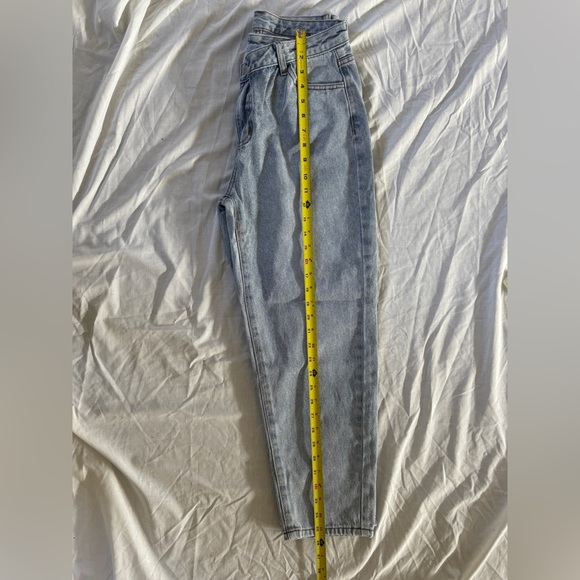 2/$20 SHEIN women’s petite M light blue wash denim straight leg - Picture 10 of 11